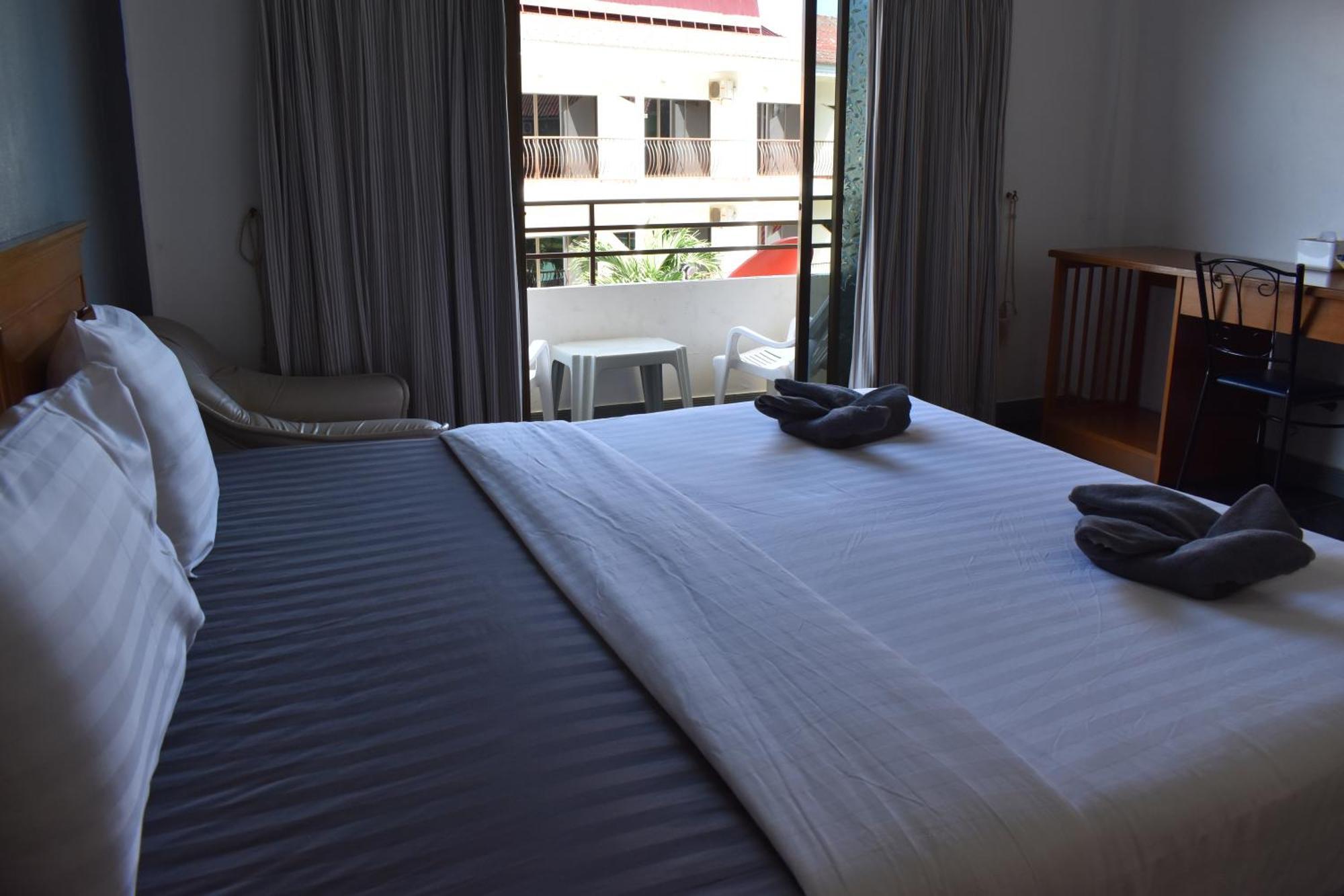 Sala Bua Room Karon Екстериор снимка